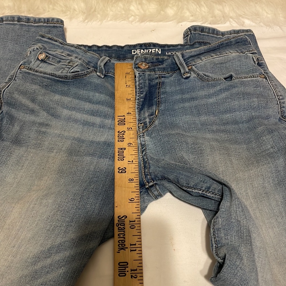 Denizen Jeans - Picture 10 of 12